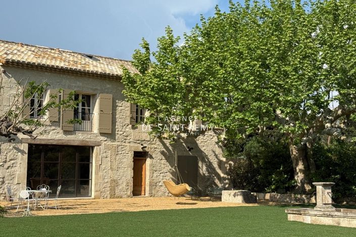Image No.1-5 Bed House for sale
