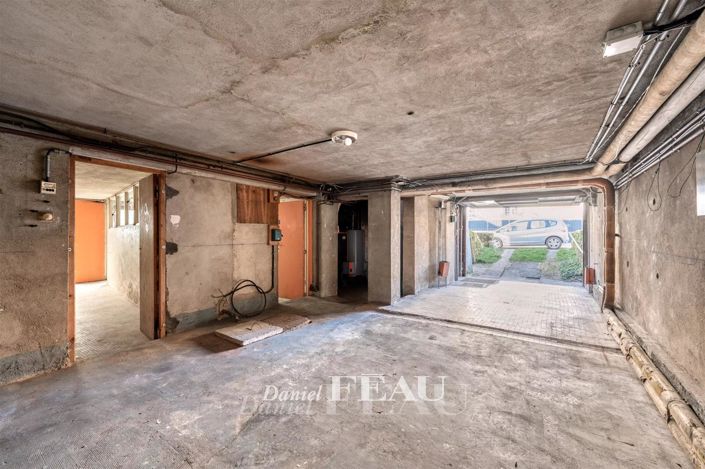 Image No.16-5 Bed House for sale