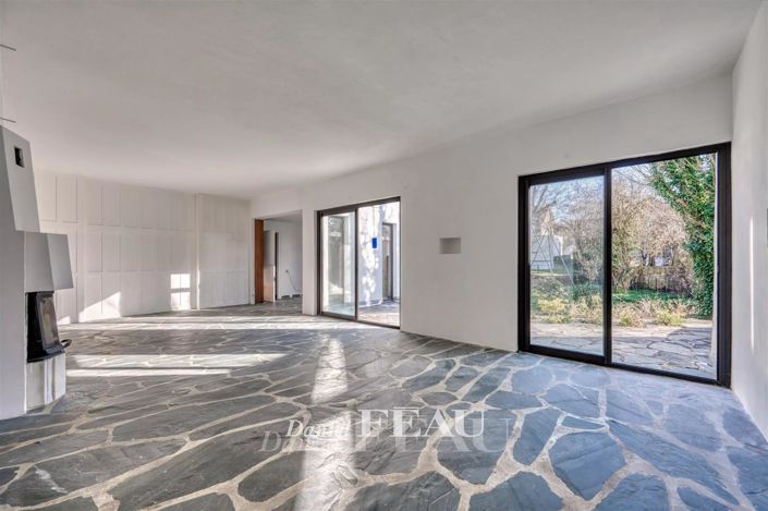 Image No.5-5 Bed House for sale