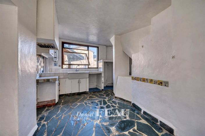 Image No.7-5 Bed House for sale