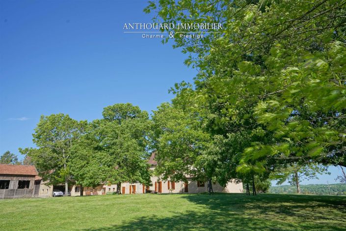 Image No.3-6 Bed House for sale