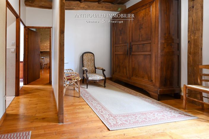 Image No.30-6 Bed House for sale