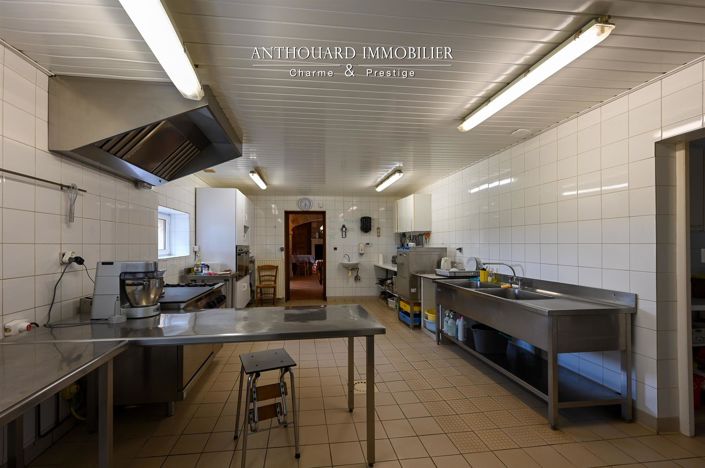 Image No.46-6 Bed House for sale