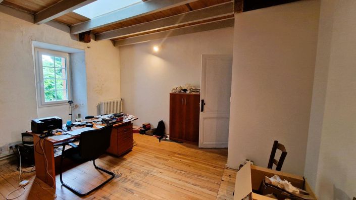 Image No.11-5 Bed House for sale