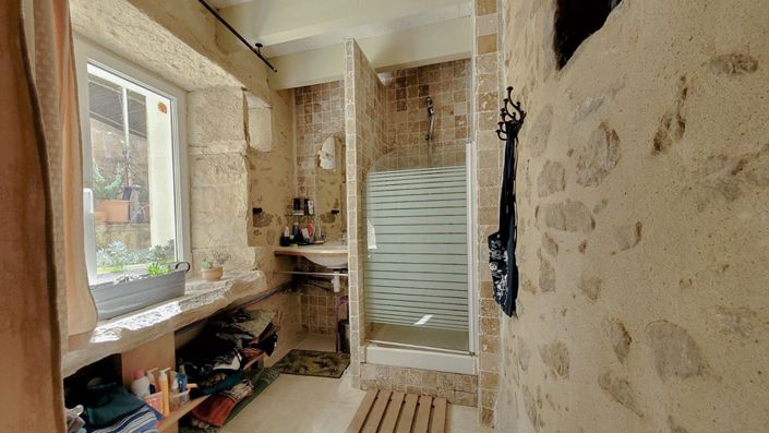 Image No.12-3 Bed House for sale