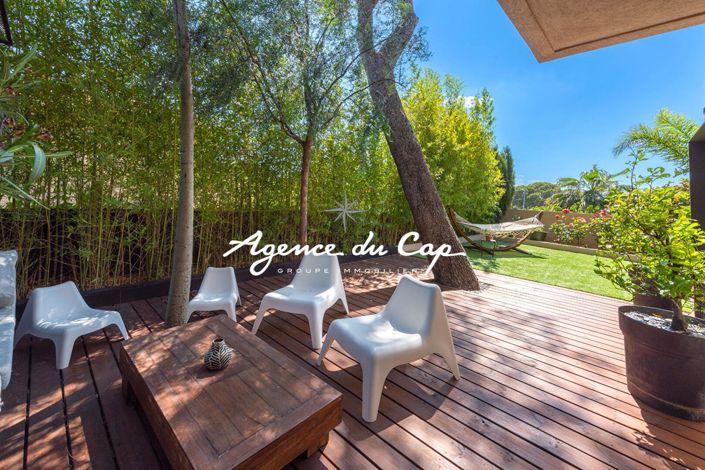 Image No.14-5 Bed House for sale