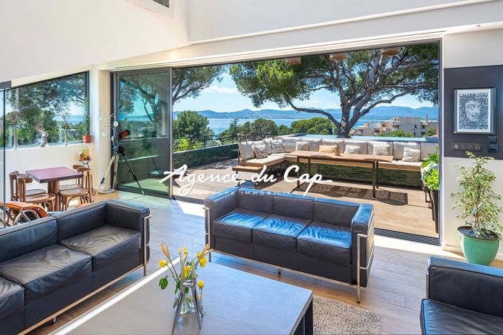 Image No.4-5 Bed House for sale