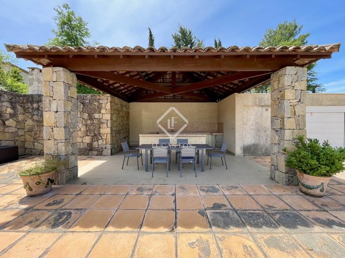 Image No.11-5 Bed House for sale