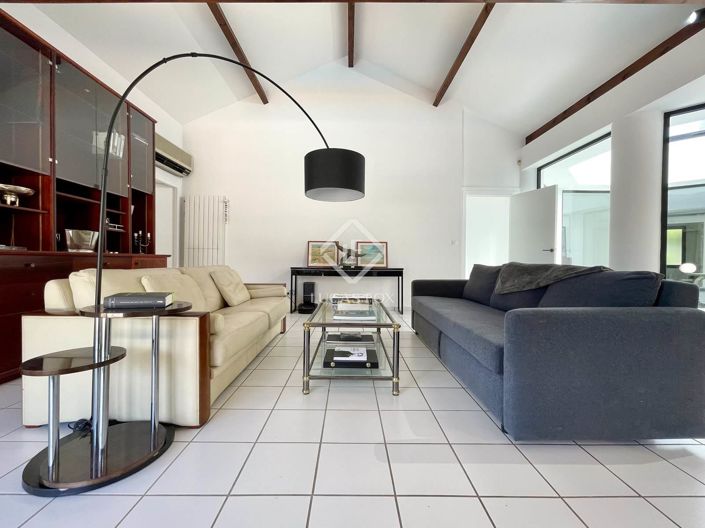 Image No.15-5 Bed House for sale