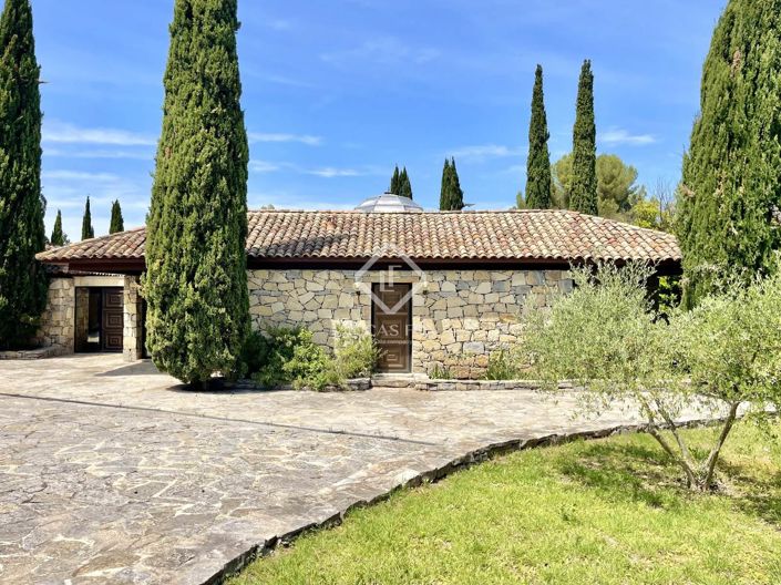 Image No.5-5 Bed House for sale