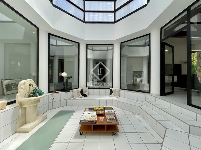 Image No.9-5 Bed House for sale