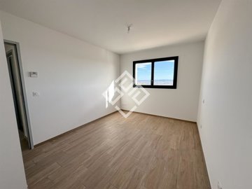 audv1e5r1cxn5i808
