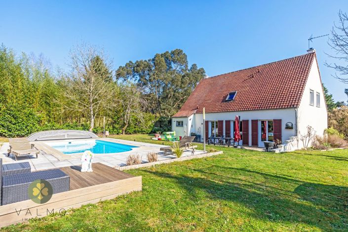 Image No.1-4 Bed House for sale