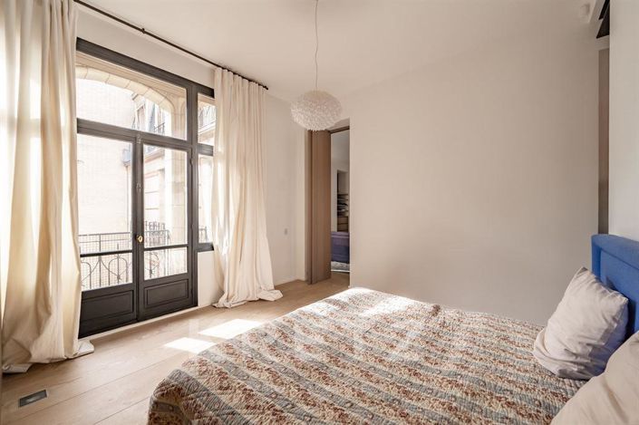 Image No.14-5 Bed Apartment for sale