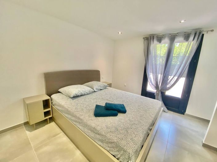 Image No.14-5 Bed House for sale