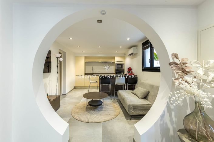 Image No.16-5 Bed House for sale