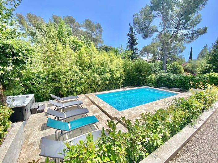 Image No.2-5 Bed House for sale