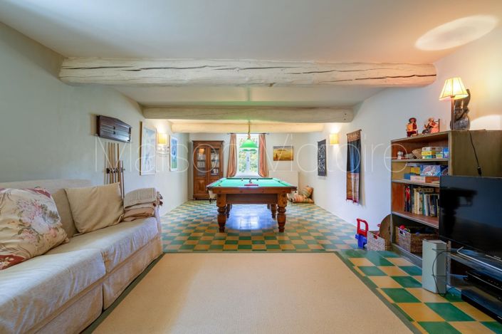 Image No.23-5 Bed House for sale