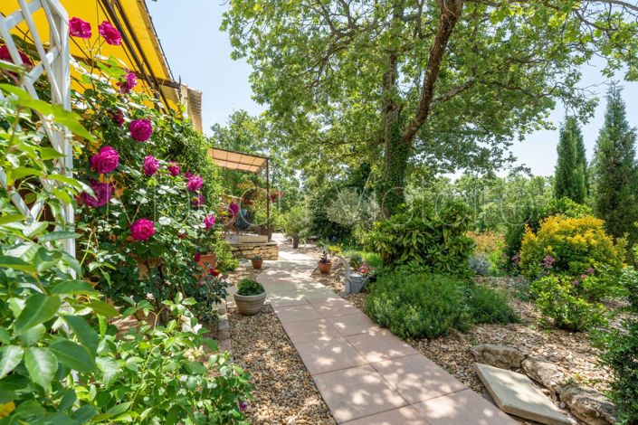 Image No.10-7 Bed House for sale