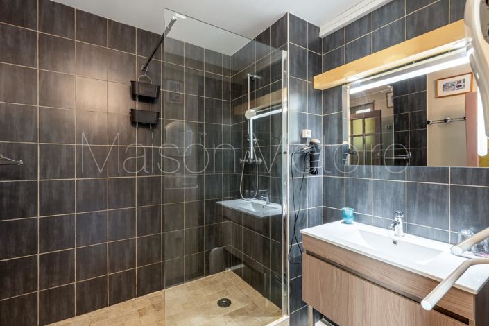 Image No.13-7 Bed House for sale