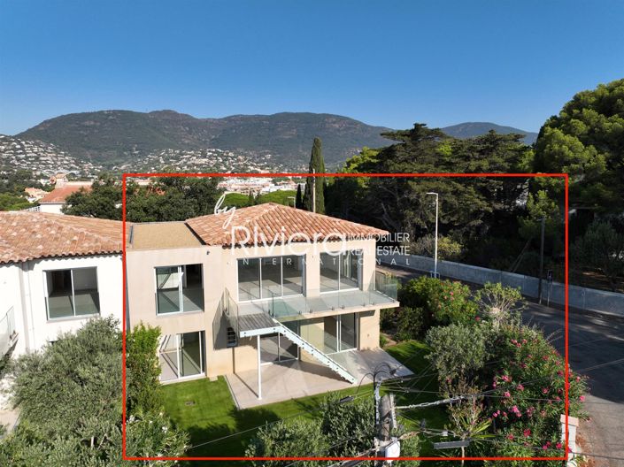 Image No.5-Maison de 4 chambres à vendre à Cavalaire-sur-Mer