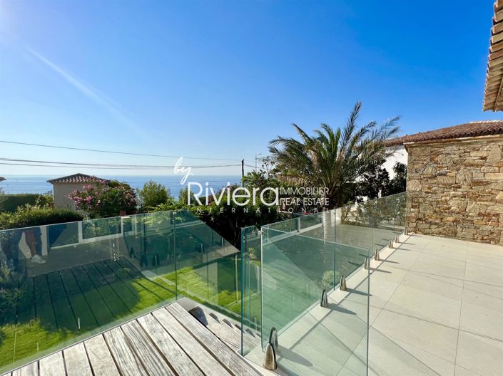 Image No.1-4 Bed House for sale