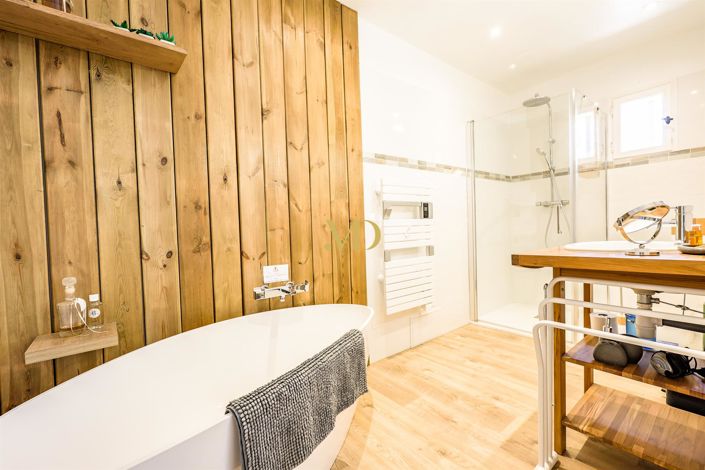 Image No.43-13 Bed House for sale