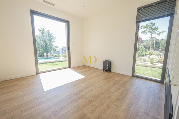 Image No.22-3 Bed House for sale