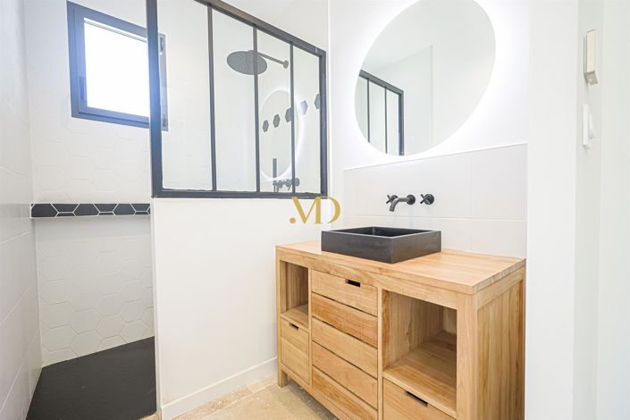 Image No.24-3 Bed House for sale