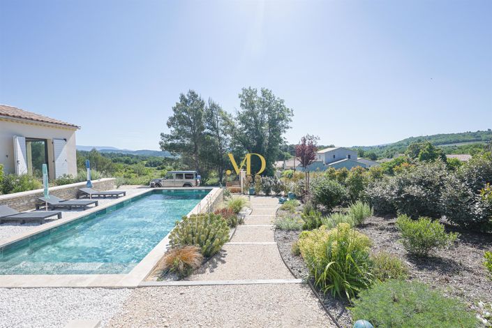 Image No.9-3 Bed House for sale