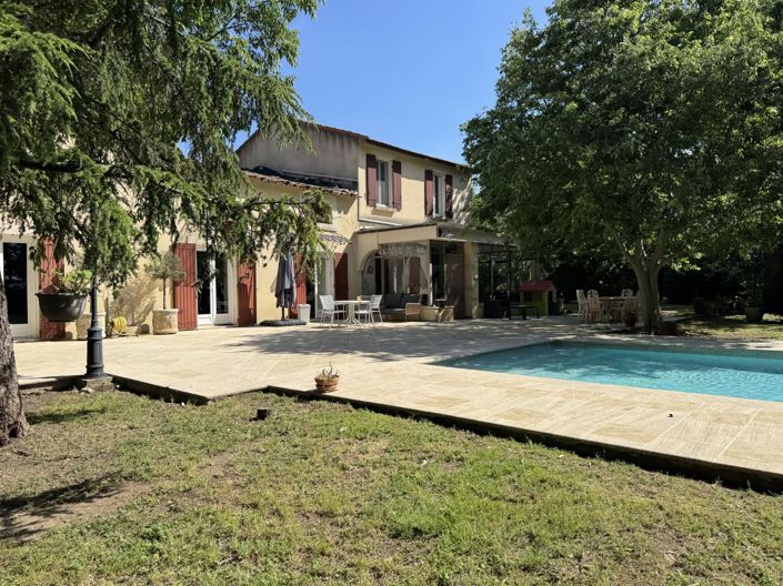 Image No.1-6 Bed House for sale