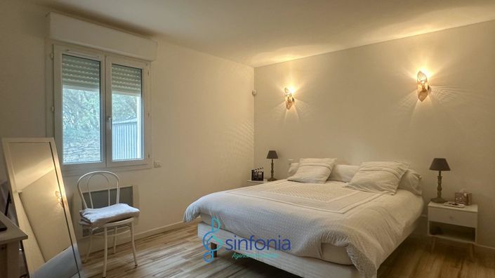 Image No.11-5 Bed House for sale