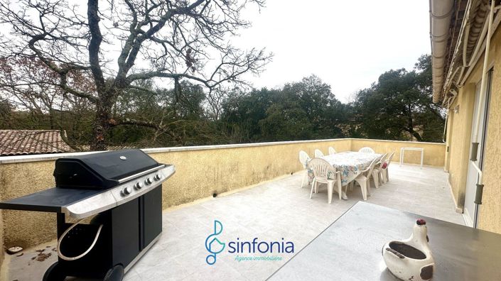 Image No.4-5 Bed House for sale