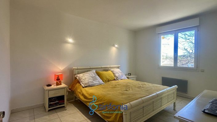 Image No.5-5 Bed House for sale