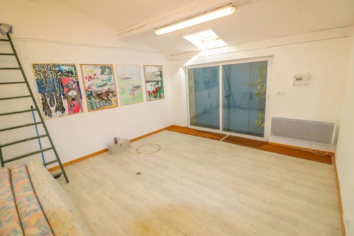 Image No.20-4 Bed House for sale