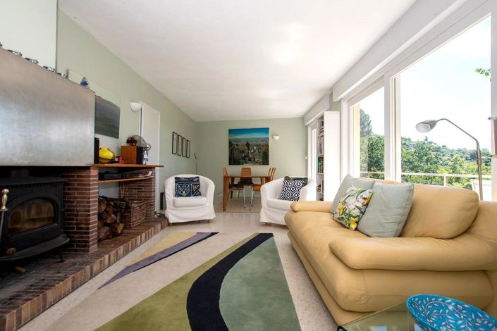 Image No.10-3 Bed House for sale