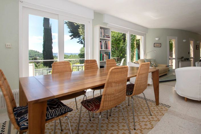 Image No.11-3 Bed House for sale