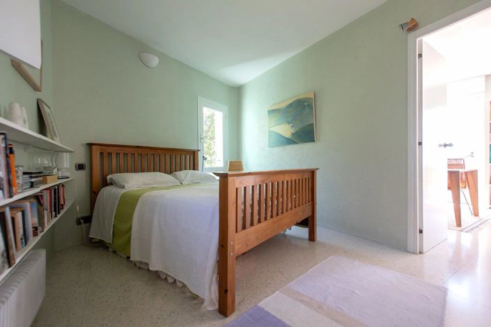 Image No.15-3 Bed House for sale