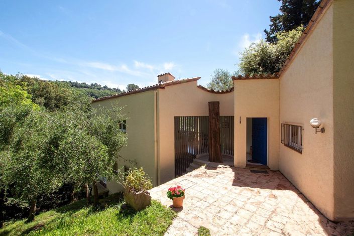 Image No.30-3 Bed House for sale