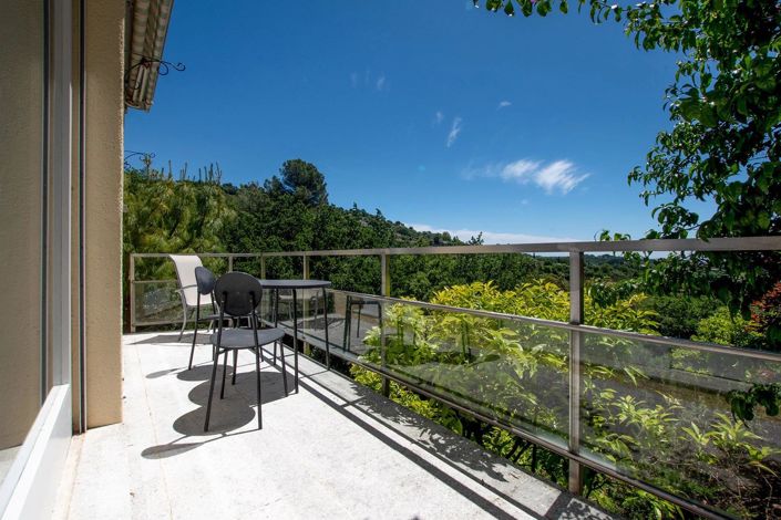 Image No.9-3 Bed House for sale