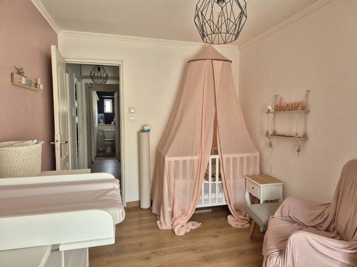 Image No.20-3 Bed House for sale