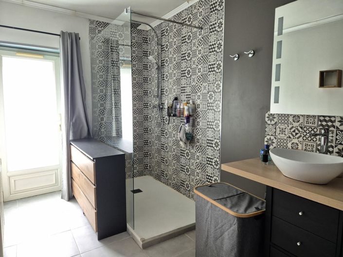 Image No.21-3 Bed House for sale