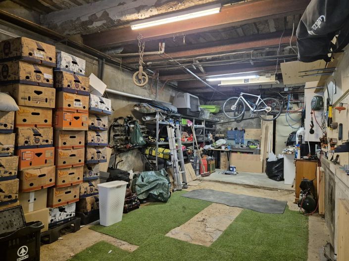 Image No.28-3 Bed House for sale