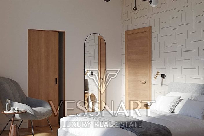 Image No.8-7 Bed House for sale