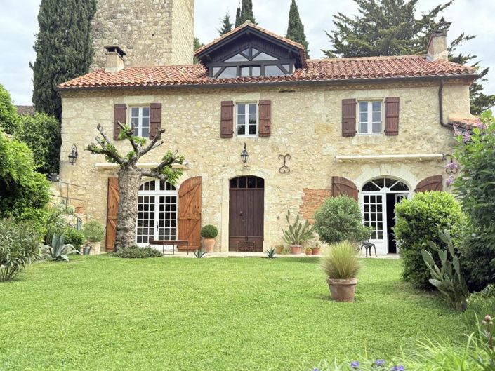 Image No.1-3 Bed House for sale