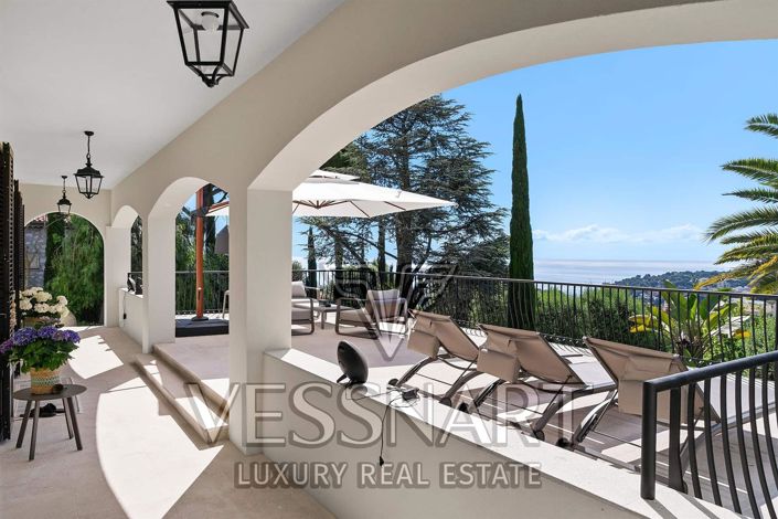 Image No.6-5 Bed House for sale