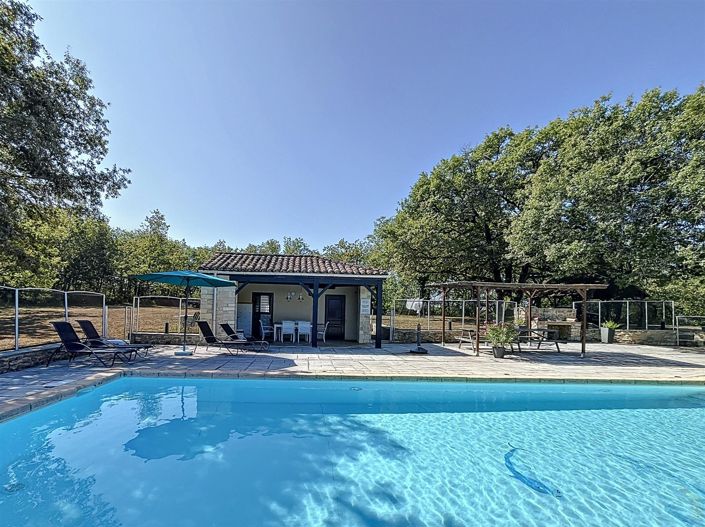 Image No.19-8 Bed House for sale