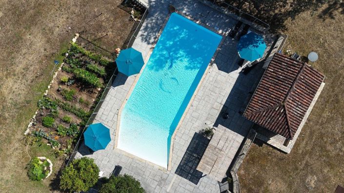 Image No.3-8 Bed House for sale