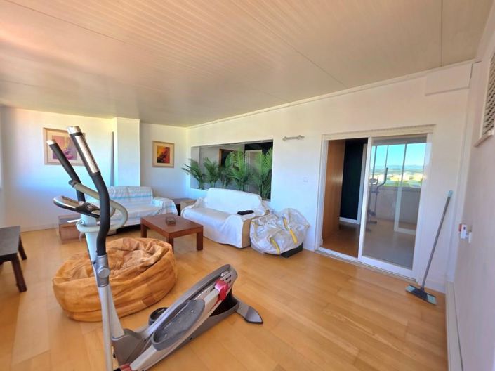 Image No.34-4 Bed Apartment for sale