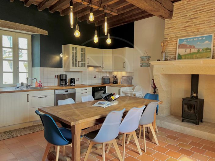 Image No.15-6 Bed House for sale